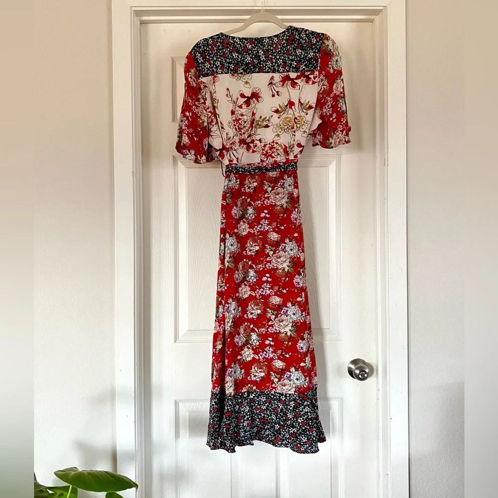 Floral Midi Ruffle Dress - Picture 2 of 6